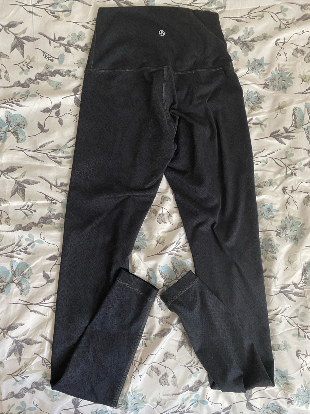 Lululemon black layering Leggings